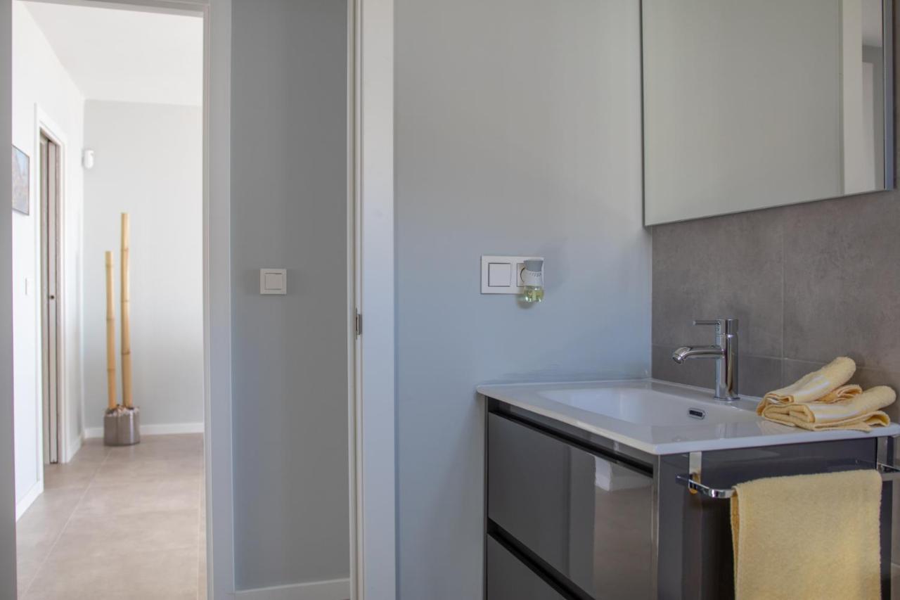 Precioso Apartamento Frente A La Playa Con Piscina موخاكار المظهر الخارجي الصورة