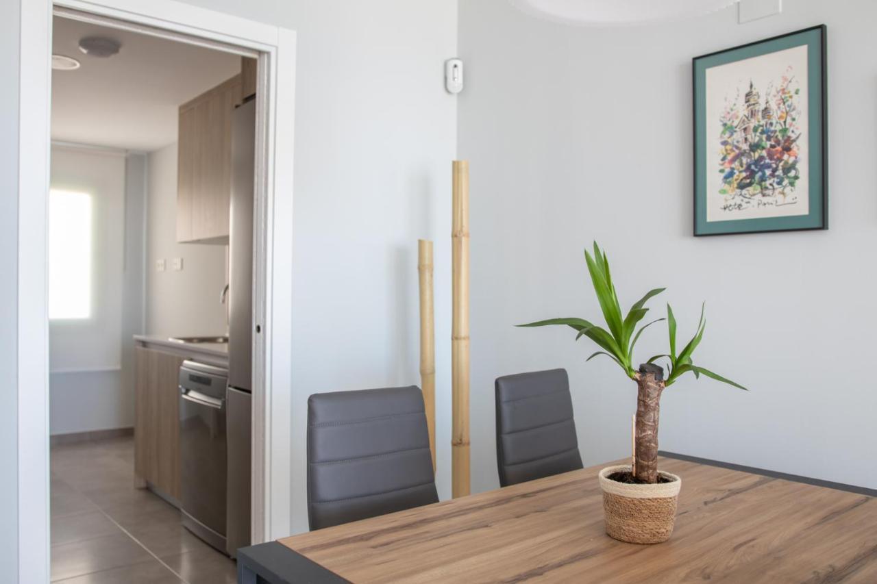 Precioso Apartamento Frente A La Playa Con Piscina موخاكار المظهر الخارجي الصورة